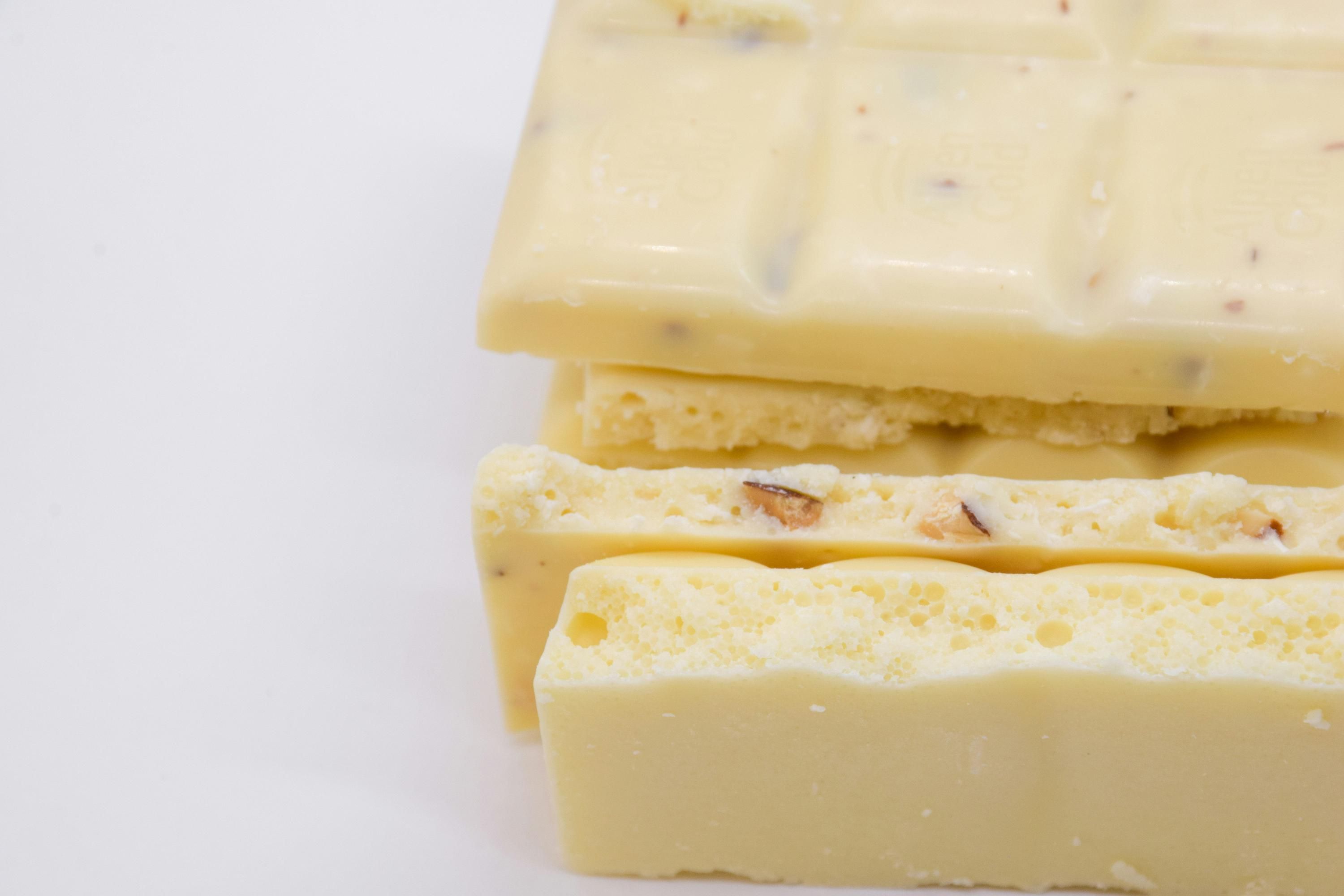 Чим відрізняється білий шоколад